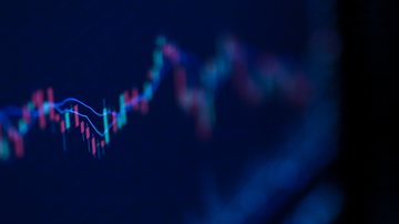 Todo investidor é obrigado a declarar, mas algumas condições tornam a entrega do IR obrigatória - Adobe Stock