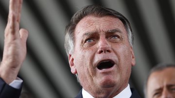Bolsonaro também é alvo de operação de busca e apreensão de aparelhos celulares em sua casa feita pela Polícia Federal - WILTON JUNIOR/ESTADÃO CONTEÚDO