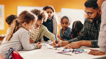 A maior parte das crianças na educação infantil está no sistema público - Adobe Stock
