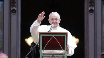 Foto de arquivo de 26/07/2013 do Papa Francisco ao proferir a oração do Ângelus da sacada do Palácio São Joaquim, no Rio de Janeiro, durante visita ao Brasil - Wilton Junior/Estadão