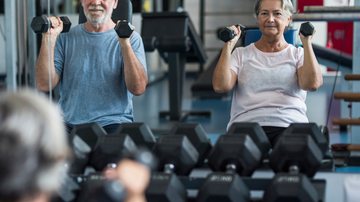 Vai começar a malhar? Entenda como evitar acidentes com pesos na academia