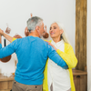Dançar traz diversos benefícios em todas as idades - Foto: Envato Elements