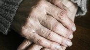 Com a proposta de assegurar dignidade, cidadania e qualidade de vida, o conjunto de normas promove a inclusão da população idosa - Envato
