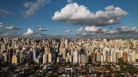 No acumulado dos quatro primeiros meses deste ano, os imóveis tiveram aumento médio de 2,39% nos preços pedidos - Foto: Envato Elements/kall1st0