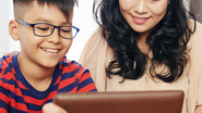 O controle parental é uma das formas mais eficazes de oferecer liberdade com responsabilidade - Foto: Envato Elements/DragonImages