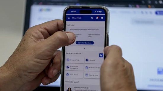O governo prometeu ressarcir todas as pessoas lesadas pelas fraudes nos descontos - Joédson Alves/Agência Brasil