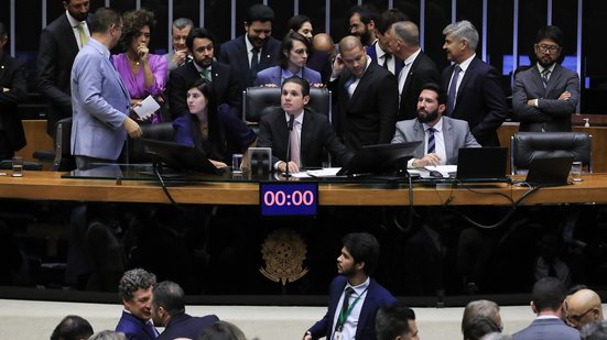 Sessão da Câmara dos Deputados em 02/04//2025 - Lula Marques/Agência Brasil