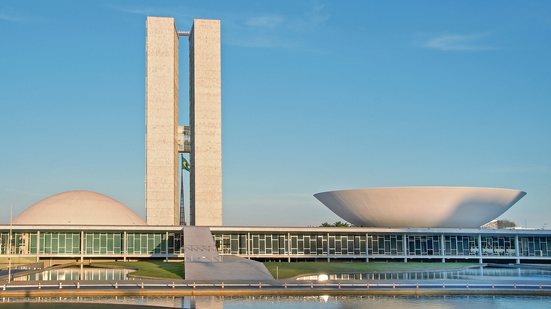 A redução de renúncias fiscais é a medida com maior aceitação no Congresso para a contenção de gastos - Adobe Stock