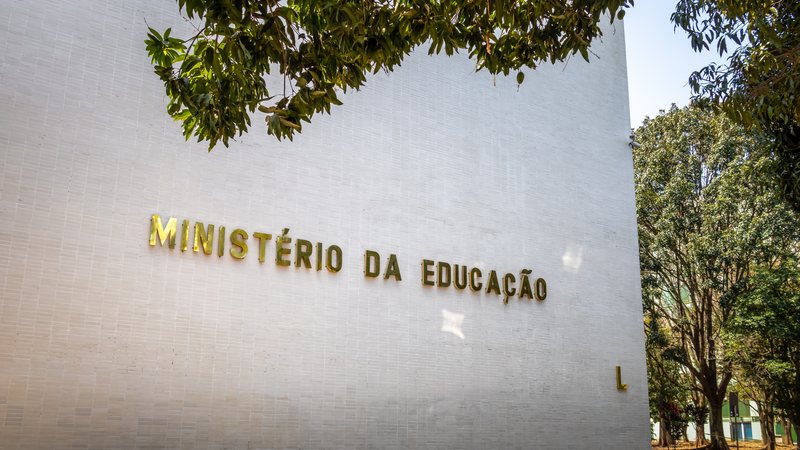 Hoje o Ministério da Educação (MEC) publicou o edital com as regras e o cronograma - Adobe Stock