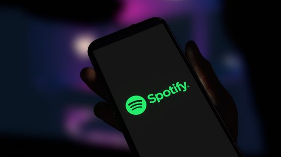 Os royalties gerados por artistas brasileiros no Spotify em 2024 foram mais que o dobro do obtido em 2021. - Adobe Stock