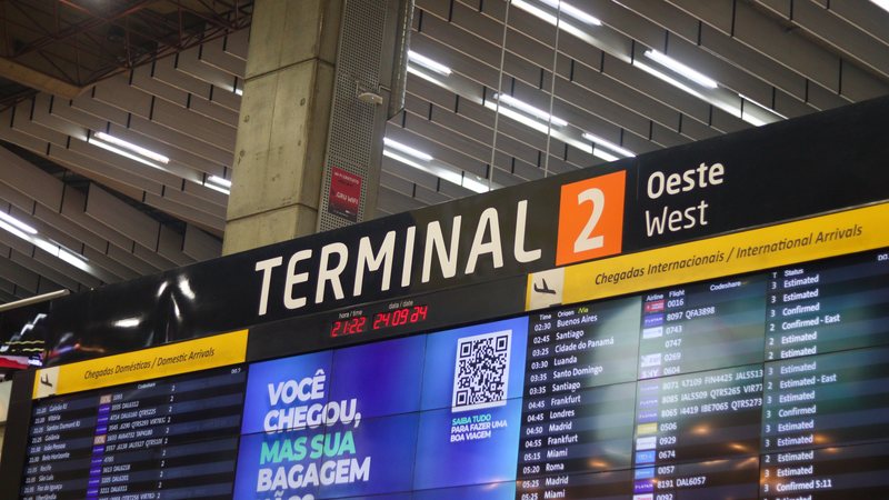 Nos voos internacionais, o volume até abril soma 9,5 milhões de passageiros - Adobe Stock