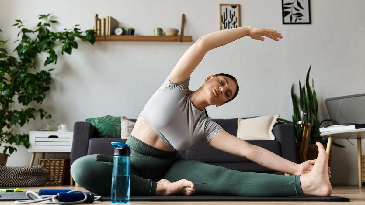 Conheça alongamentos simples para fazer em casa contra dores nas costas e no pescoço - Foto: Envato Elements