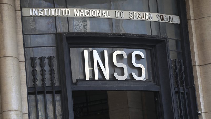 Mesmo após reformas, o sistema previdenciário brasileiro ainda enfrenta descrédito, déficits crescentes e desafios estruturais - Renato S. Cerqueira/Ato Press/Estadão Conteúdo