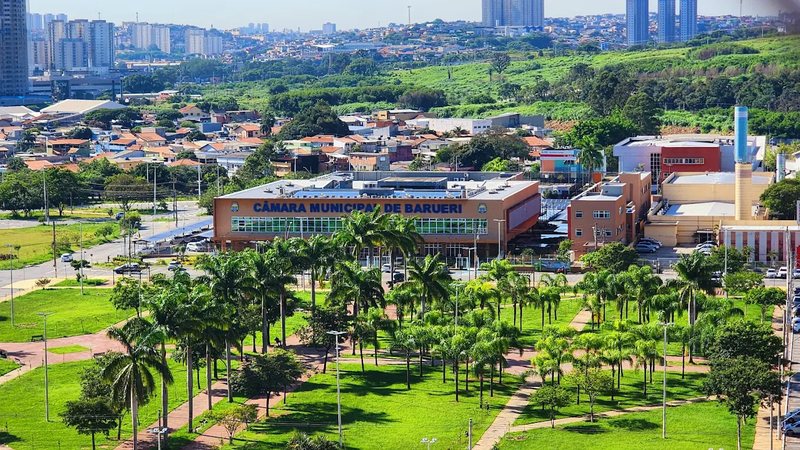 Cidade comunicou que lamenta o ocorrido e diz que a Secretaria de Educação mantém uma "política séria, ética e inclusiva" - Câmara Municipal de Barueri