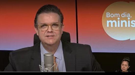 Ministro da Previdência, Wolney Queiroz, espera que ressarcimento a quem teve descontos indevidos no INSS ocorra até o final do ano - Reprodução Canal@Gov