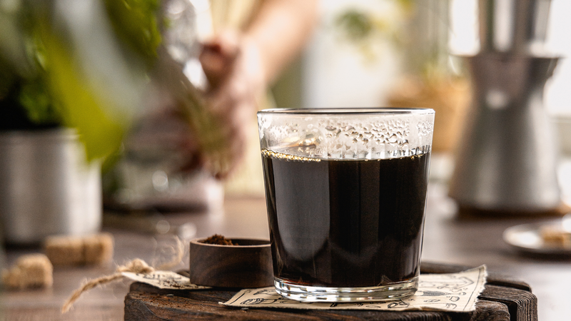 Uma xícara de café puro pode representar mais do que um simples ritual matinal - Foto: Envato Elements