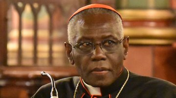 O cardeal Robert Sarah é uma das apostas da ala conservadora da Igreja Católica para novo papa - François-Régis Salefran