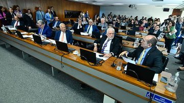 Com a mudança, quem for eleito em 2030 terá um mandato de quatro anos, para coincidir as eleições em 2034, sem direito à reeleição - Foto: Geraldo Magela/Agência Senado