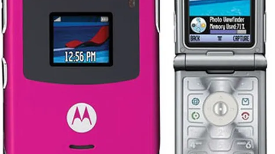 Esses celulares marcaram uma geração e moldaram toda uma geração de dispositivos móveis - Foto: Divulgação/Motorola