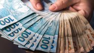 O levantamento mais recente estima mais de 15 milhões de pessoas categorizadas como endividadas de risco - Envato