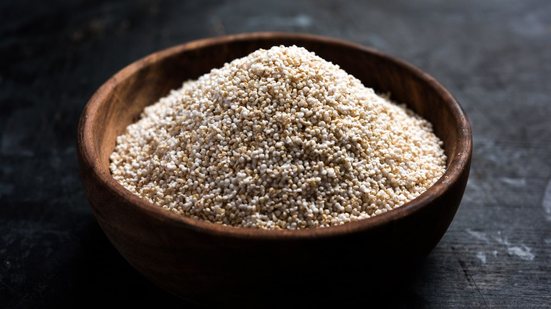 O psyllium, fibra solúvel extraída das cascas das sementes da planta Plantago ovata - Foto: Envato Elements
