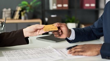 Ainda há muita incerteza sobre qual será o efeito total do programa de crédito consignado na economia - Foto: Envato Elements