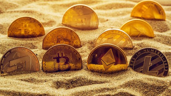 CVM também aprovou a redução do tamanho do contrato do futuro de Bitcoin em dez vezes - Envato