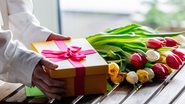 As tulipas, com seu formato delicado e cores suaves, transmitem elegância e amor acolhedor - Foto: Envato Elements