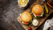 No Dia Mundial do Hambúrguer confira a lista com os melhores do Brasil - Foto: Envato Elements