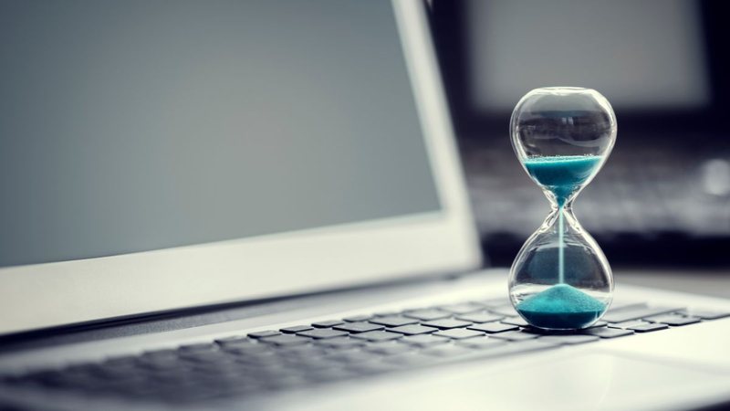 Existem ferramentas práticas que ajudam a retomar o controle e criar uma relação mais saudável com o mundo digital - Foto: Envato Elements