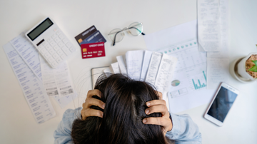 Entenda o que é a dívida ativa da União, por que ela existe e como consultar ou regularizar pendências inscritas pelo governo federal - Foto: Envato Elements