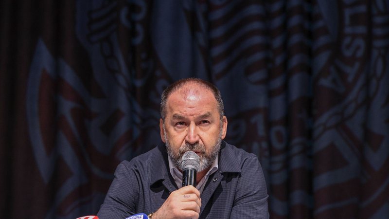 O presidente do Corinthians, Augusto Melo, sofreu impeachment por suspeita de irregularidades no contrato de patrocínio com a VaideBet - Foto: Daniel Teixeira/Estadão Conteúdo
