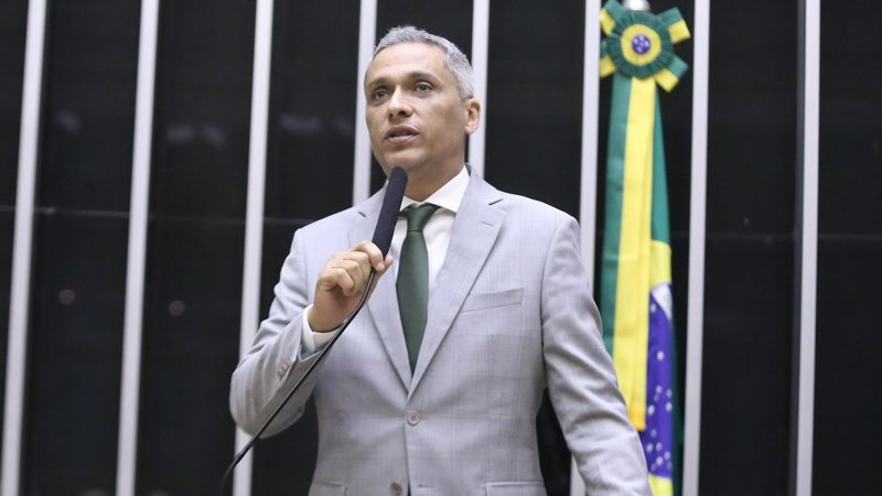 A autoria do texto substitutivo é do deputado Gustavo Gayer (PL-GO). - Kayo Magalhães/Câmara dos Deputados
