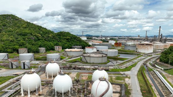 Empresa tem mantido diálogo aberto com as entidades sindicais - Envato