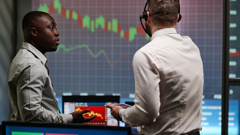 Com investidores mais confiantes, repercussões podem atingir crédito, renda e emprego - Envato