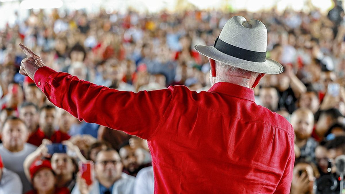 Em Salgueiro (PE), Lula assinou medida para duplicar bombeamento de água em estação do São Francisco - Ricardo Stuckert / PR
