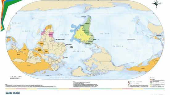 O mapa invertido tem o Brasil como centro - Reprodução - IBGE
