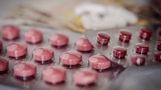 O uso desses medicamentos entre as mulheres cresceu 3,7% em 2024, se comparado com o ano anterior - Pixabay/jarmoluk