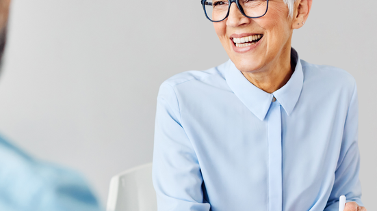 Recolocação profissional depois dos 50 anos: é possível? - Foto: Envato Elements