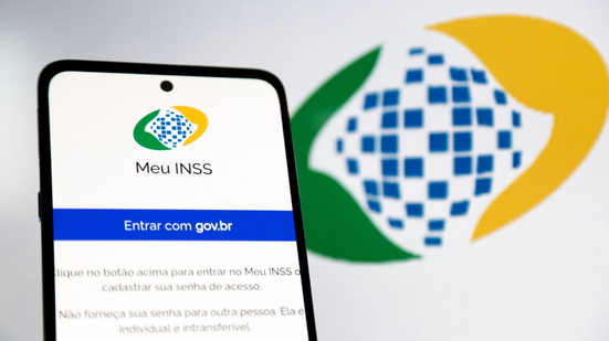 As notificações estão sendo enviadas exclusivamente por meio do aplicativo Meu INSS. - Foto: Envato Elements