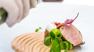 Conheça opções mais acessíveis para conhecer os restaurantes. - Envato Elements