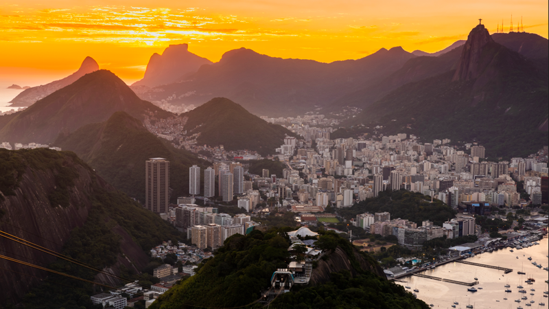Sobre o Rio de Janeiro, comunicado recomenda evitar aceitar comida ou bebida de desconhecidos - Envato