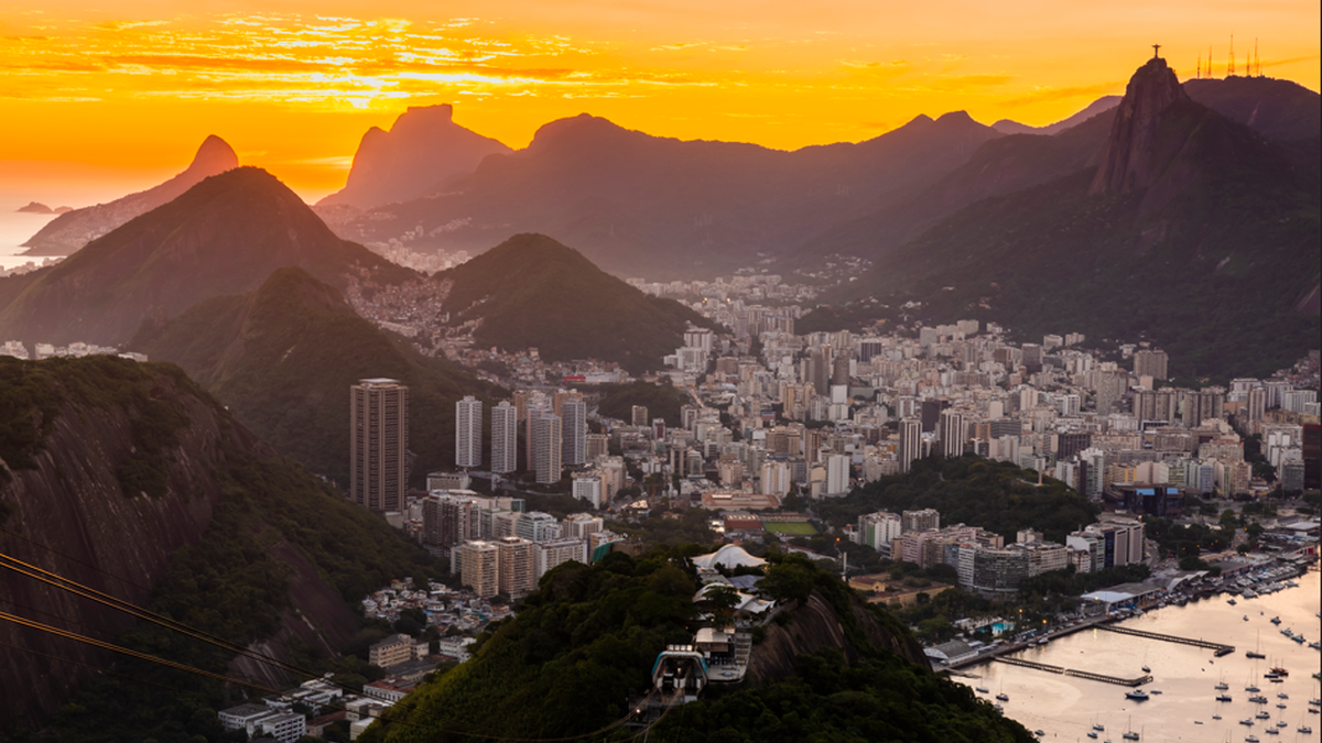 Sobre o Rio de Janeiro, comunicado recomenda evitar aceitar comida ou bebida de desconhecidos - Envato