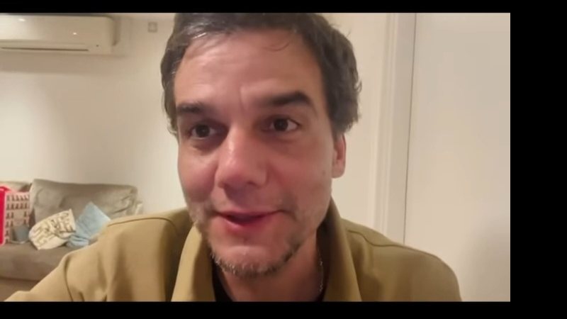 "Ter hoje brasileiros olhando para o cinema brasileiro e dizendo ‘esse filme, esses artistas, nos representam’", diz Moura - Reprodução/Instagram/@oagentesecreto_filme