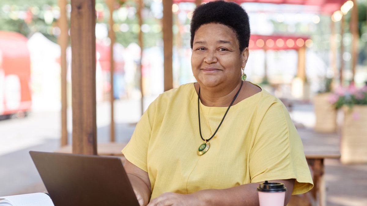 Segundo dados recentes do Governo Federal, apenas 45,7% das mulheres economicamente ativas no Brasil estão ocupadas - Foto: Envato Elements