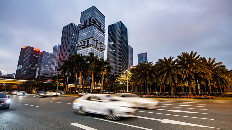 Mercado de chinês de automóveis é composto por 50% de modelos híbridos e elétricos - Envato