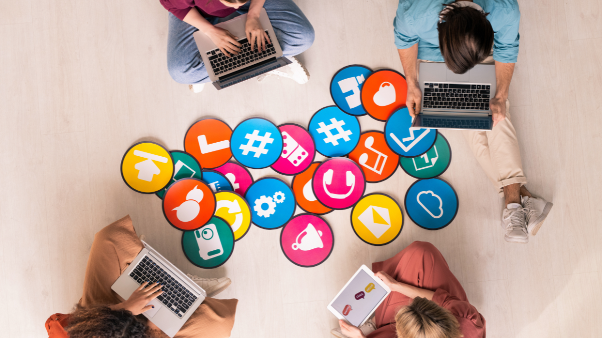 Estudo revela que usuários mais viciados em redes sociais tem essa característica em comum. - Foto: Envato Elements