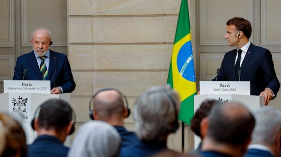 Presidentes Luiz Inácio Lula da Silva e Emmanuel Macron durante declaração conjunta à imprensa - Ricardo Stuckert / PR