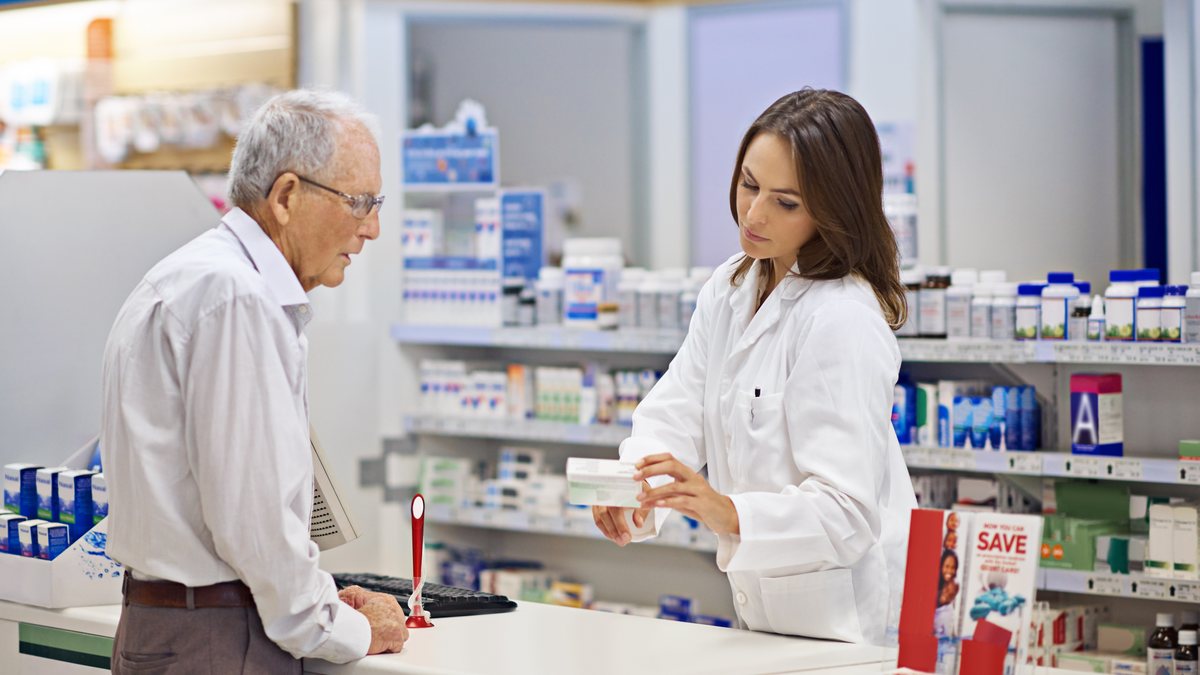 Pesquisa mostra que o preço é o fator que mais pesa na escolha de um medicamento - Adobe Stock