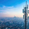 A regra foi criada como uma forma de colocar limites na exposição humana a campos elétricos e magnéticos, restringindo a instalação das torres ao redor do País - Adobe Stock